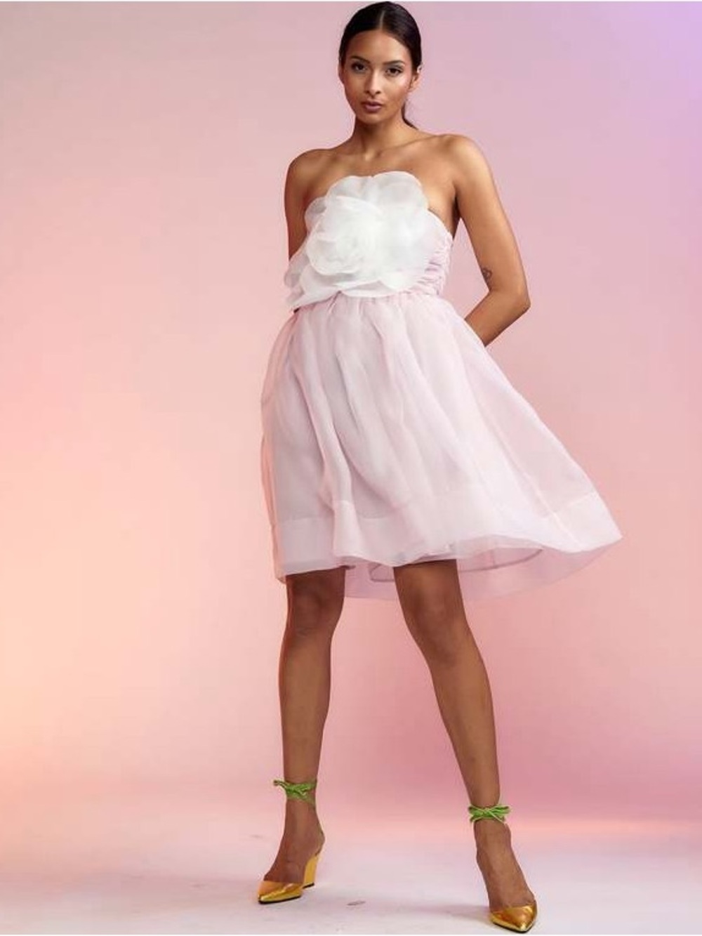 Cynthia Rowley Strapless Light Pink Tulle Dress with White Floral Applique - Picture 3 of 16